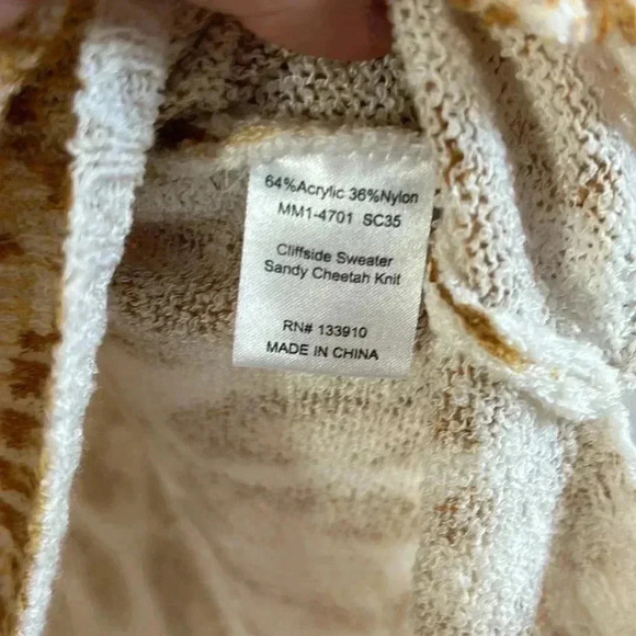 Show Me Your MuMu Cliffside Sweater in Sandy Cheetah Knit - Picture 7 of 8